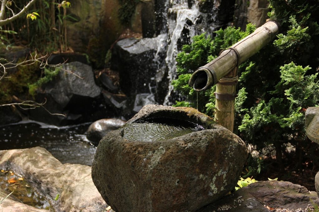 Stimmungsvolle Zierbrunnen für Garten und Terrasse
