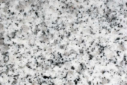 Die Struktur von Granit ist immer individuell - und bleibt doch oft sehr harmonisch. Granitoberfläche