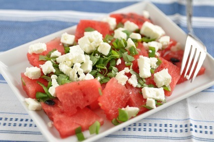 Salat aus Wassermelone und Feta