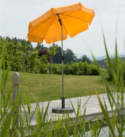 Sonnenschirm Lugano von Schneider Orangefarbener Sonnenschirm