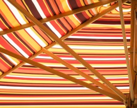 Sonnenschirm aus Holz