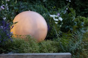 8-SEASONS Shining Water Globe Dekoleuchte Wasserspiel mit Beleuchtung